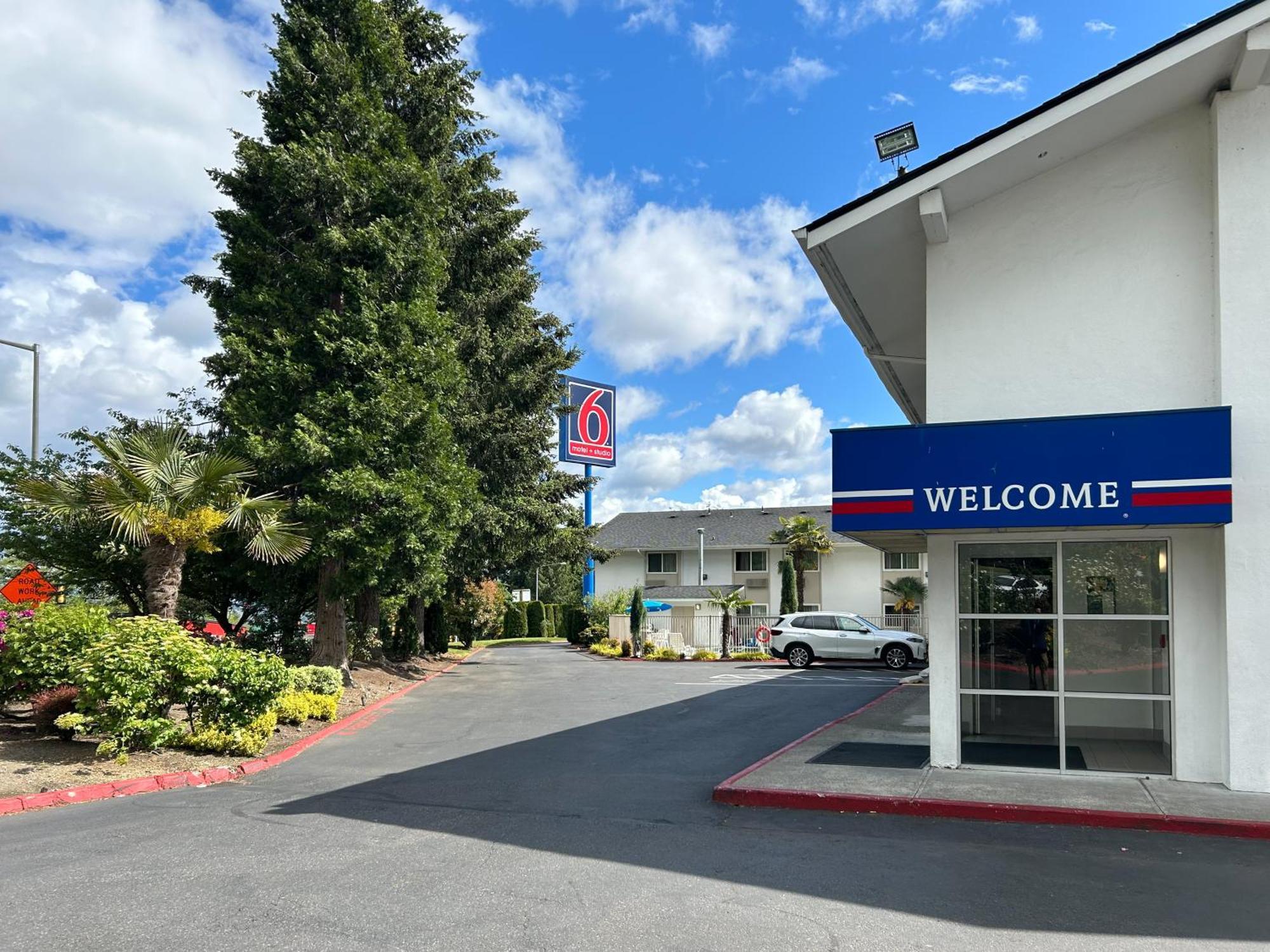 Studio 6 Seattle, Wa Sea Tac Airport South Hotel SeaTac Exterior photo